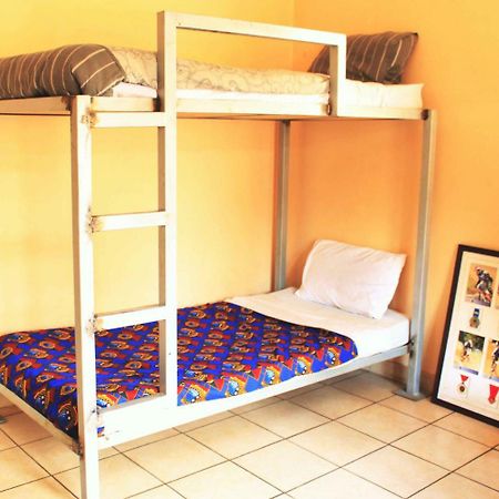 Urban Backpackers Hostel Johannesburg Exterior photo