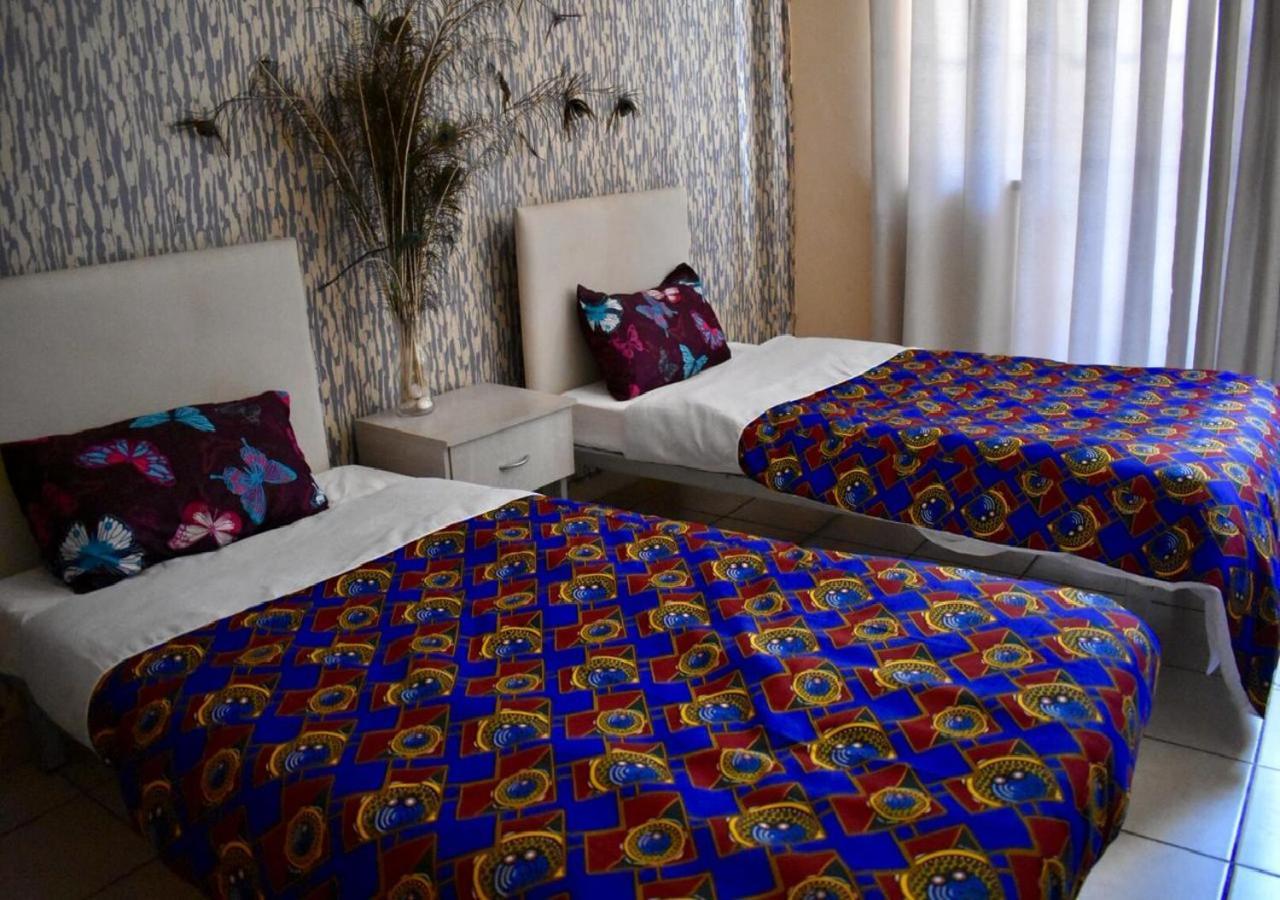 Urban Backpackers Hostel Johannesburg Exterior photo