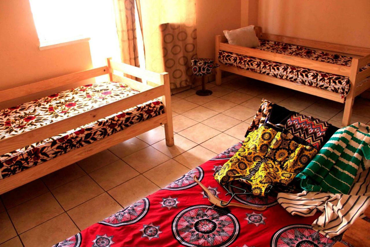 Urban Backpackers Hostel Johannesburg Exterior photo