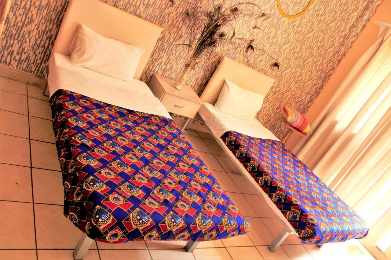 Urban Backpackers Hostel Johannesburg Exterior photo
