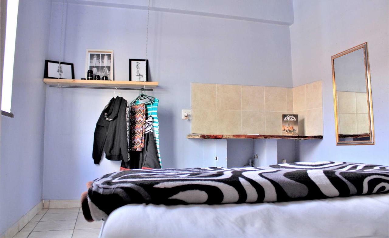 Urban Backpackers Hostel Johannesburg Exterior photo