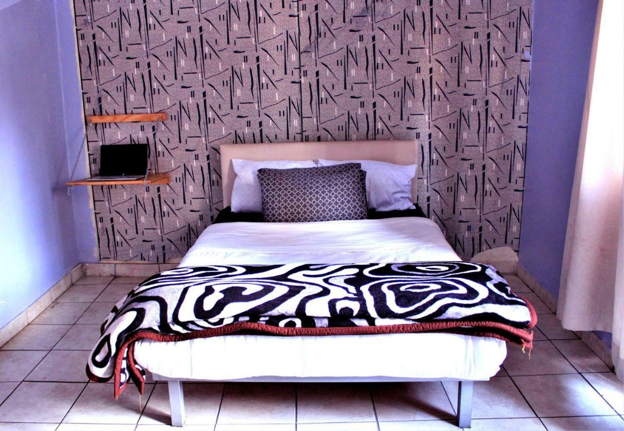 Urban Backpackers Hostel Johannesburg Exterior photo
